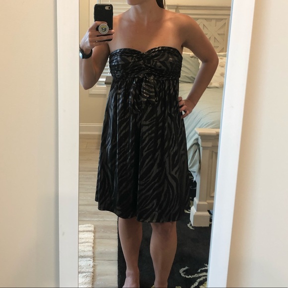 Express: strapless dress - Picture 3 of 4